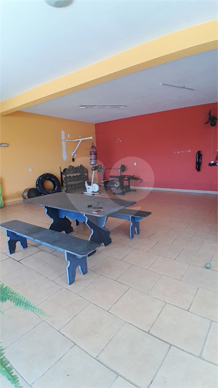 Casa à venda com 3 quartos, 266m² - Foto 18