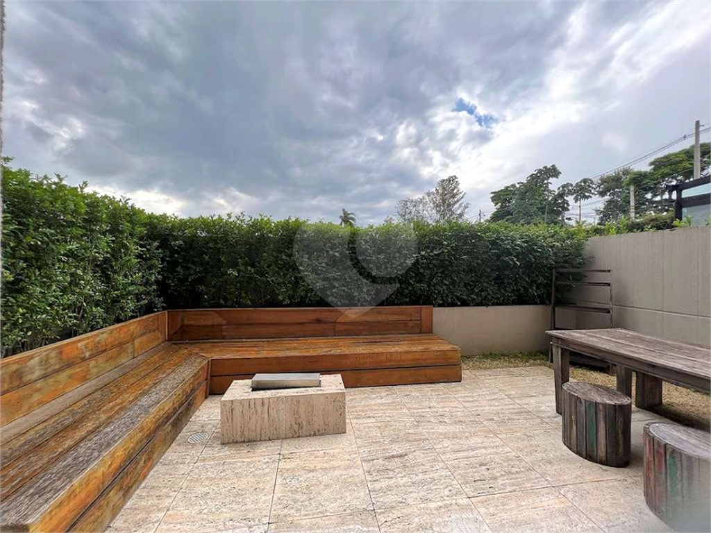 Apartamento no Address Granja Viana