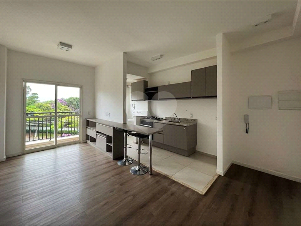 Apartamento no Address Granja Viana