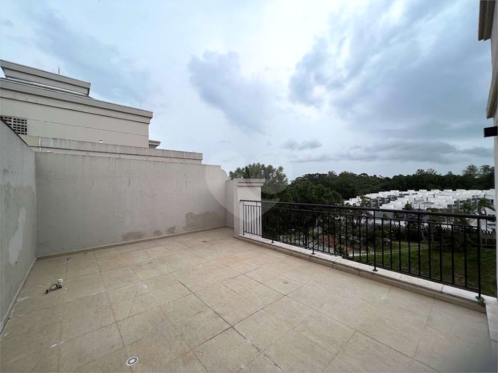 Apartamento no Address Granja Viana