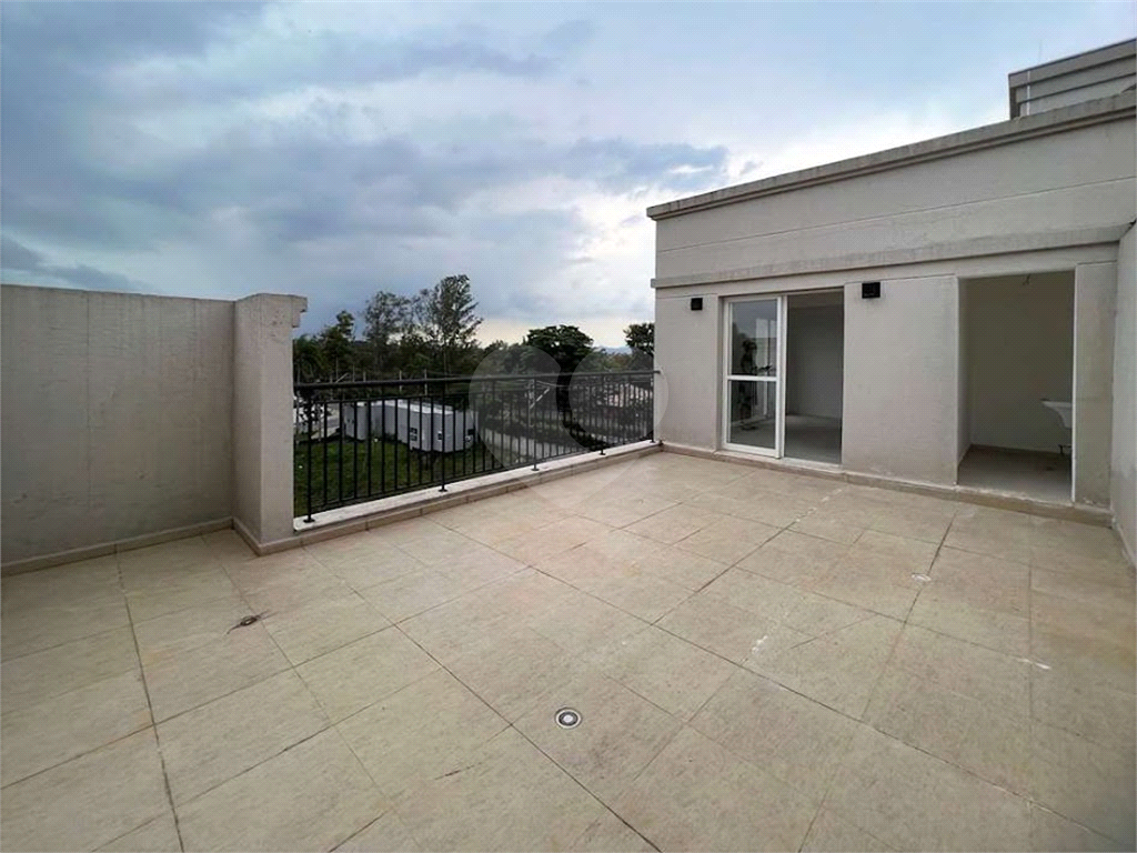 Apartamento no Address Granja Viana