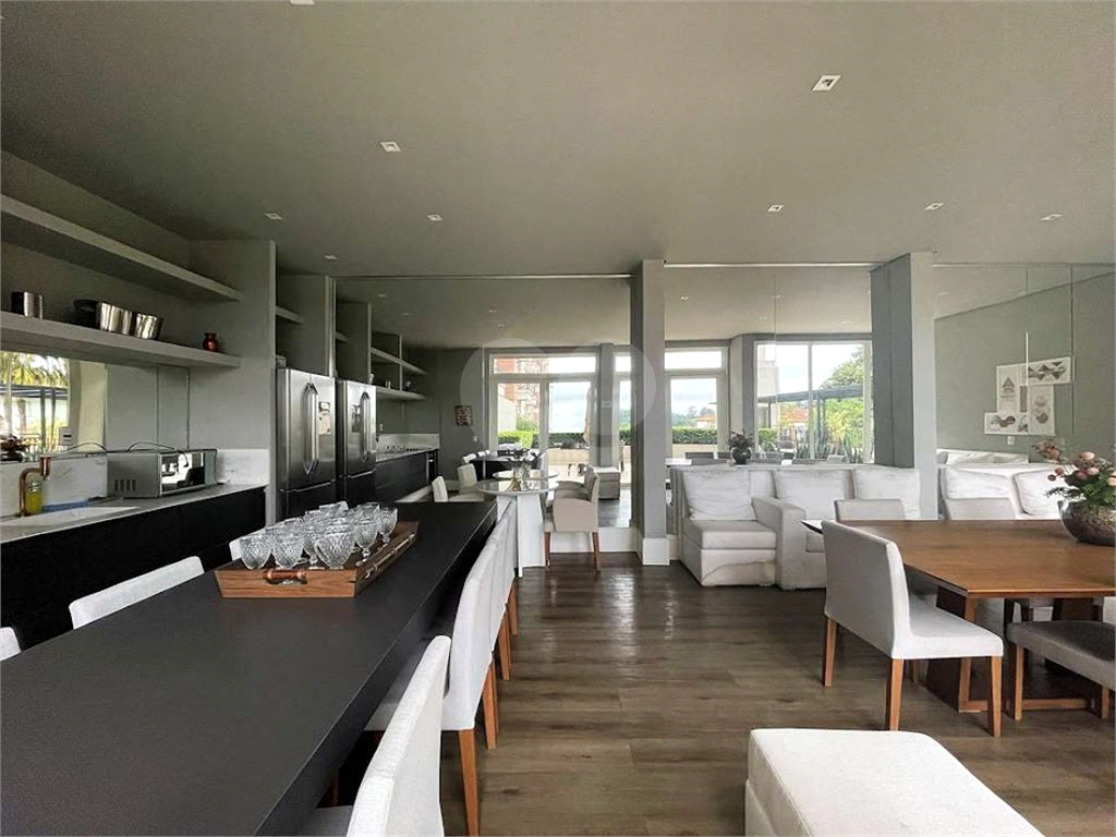 Apartamento no Address Granja Viana