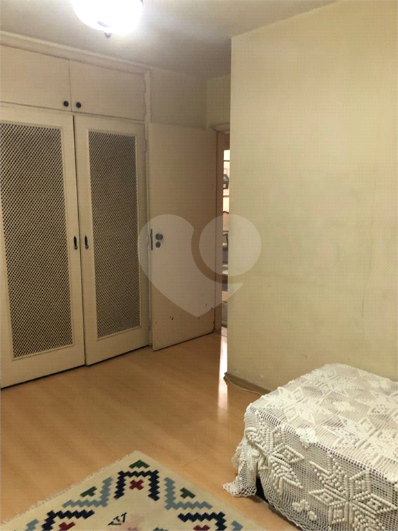 Apartamento à venda com 3 quartos, 128m² - Foto 15