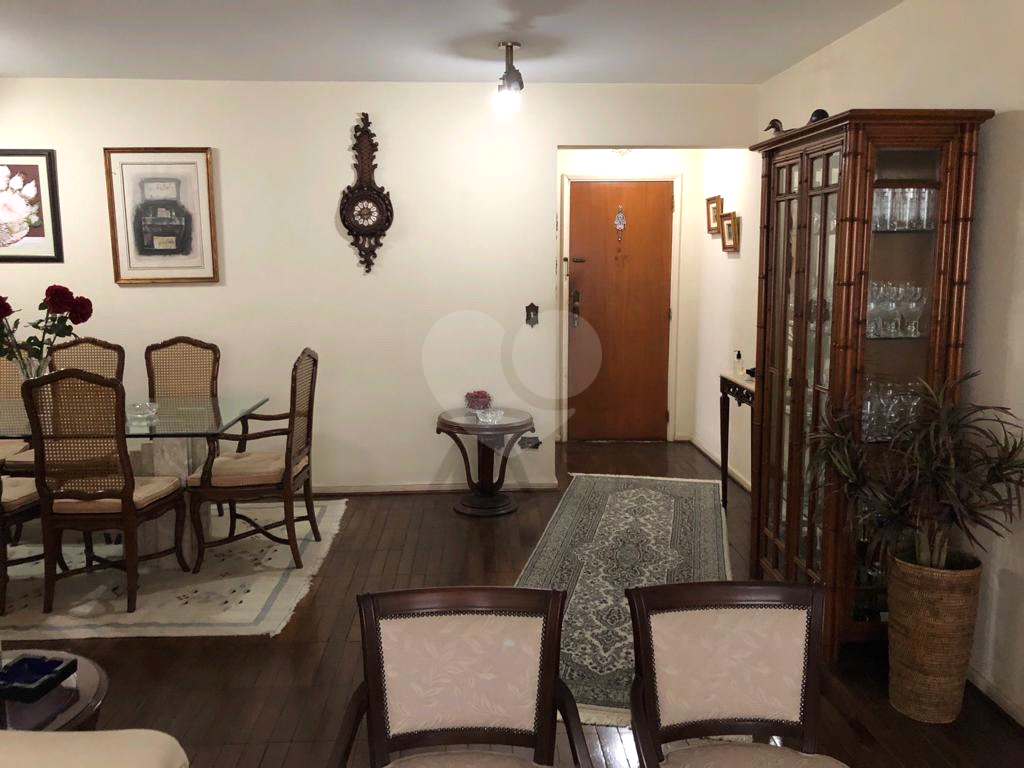 Apartamento à venda com 3 quartos, 128m² - Foto 3