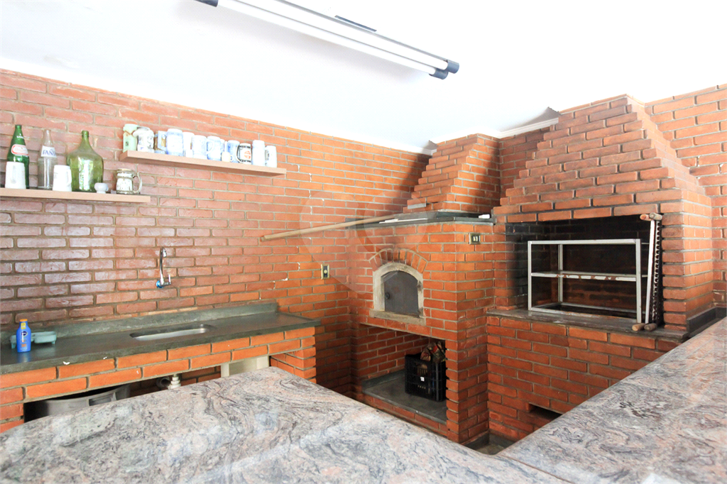 CASA À VENDA REFORMADA COM 4 QUARTOS (SUÍTES), PISCINA E 6 VAGAS NO CITY AMÉRICA