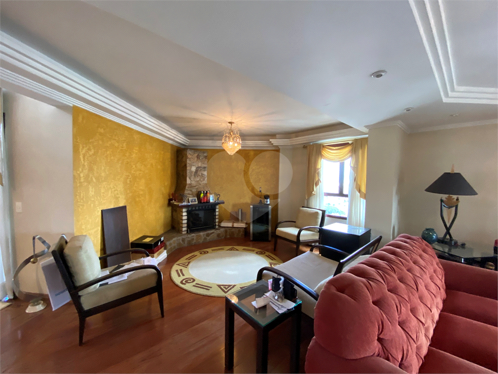 Cobertura Triplex no alto de Santana, com 4 suítes e 6 vagas !!!