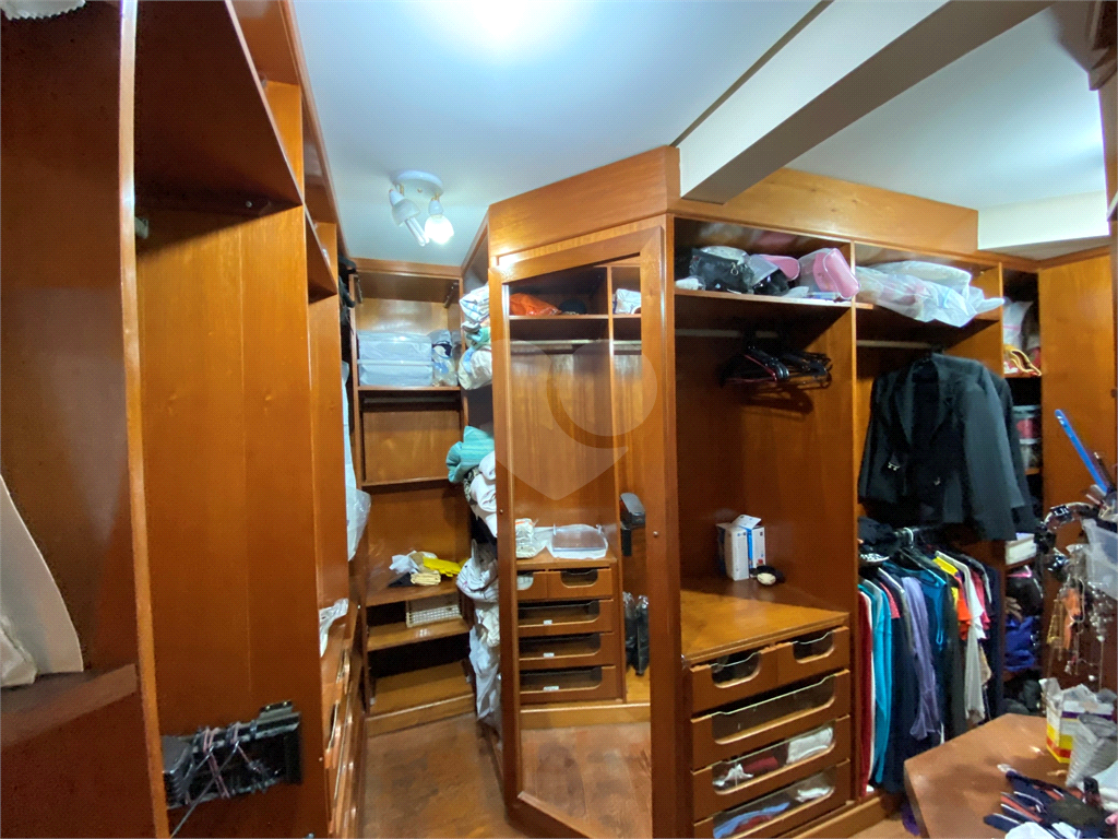 Cobertura Triplex no alto de Santana, com 4 suítes e 6 vagas !!!