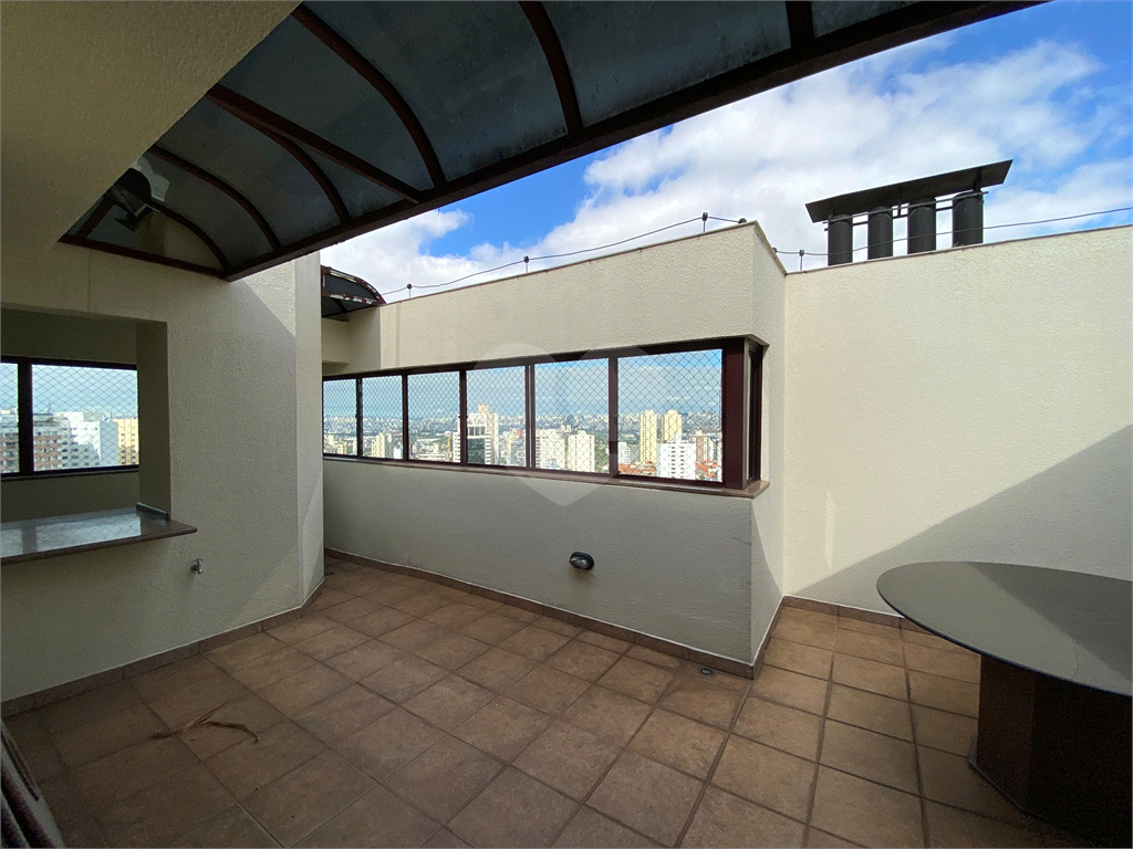 Cobertura Triplex no alto de Santana, com 4 suítes e 6 vagas !!!
