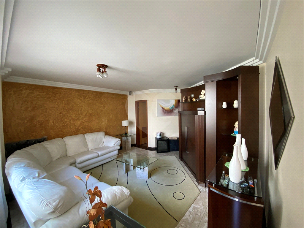 Cobertura Triplex no alto de Santana, com 4 suítes e 6 vagas !!!