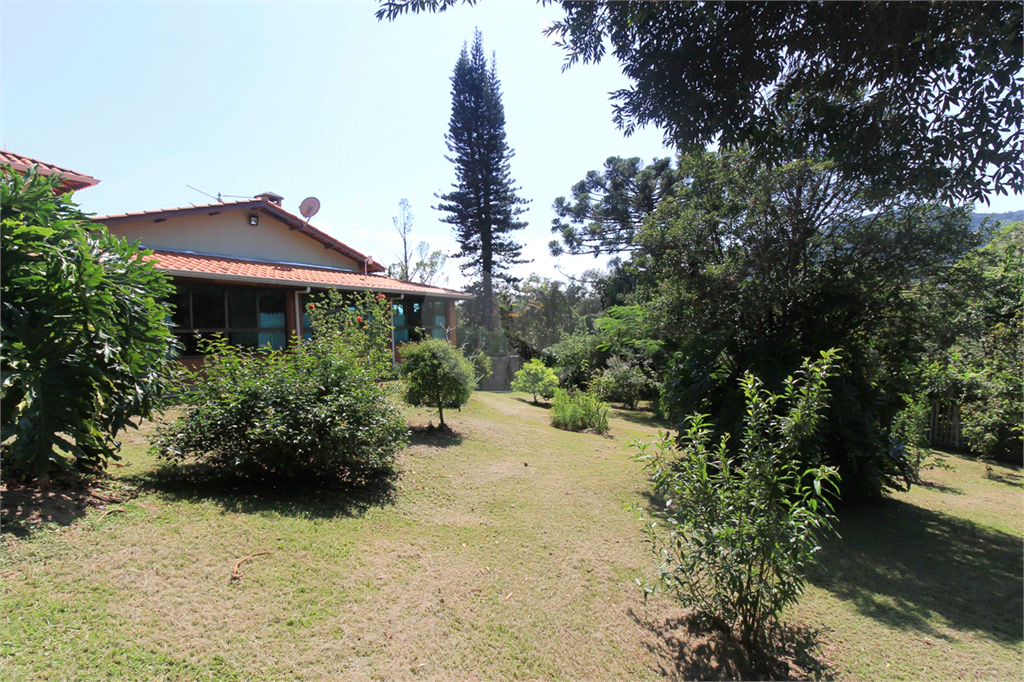 Sitio no bairro de Guaripocaba, em Bragança Paulista - SP