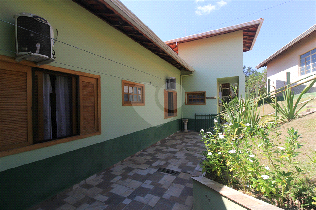 Sitio no bairro de Guaripocaba, em Bragança Paulista - SP