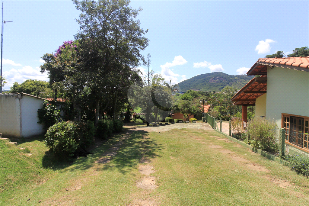 Sitio no bairro de Guaripocaba, em Bragança Paulista - SP
