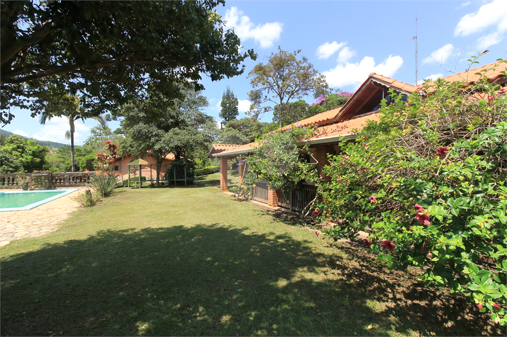 Sitio no bairro de Guaripocaba, em Bragança Paulista - SP