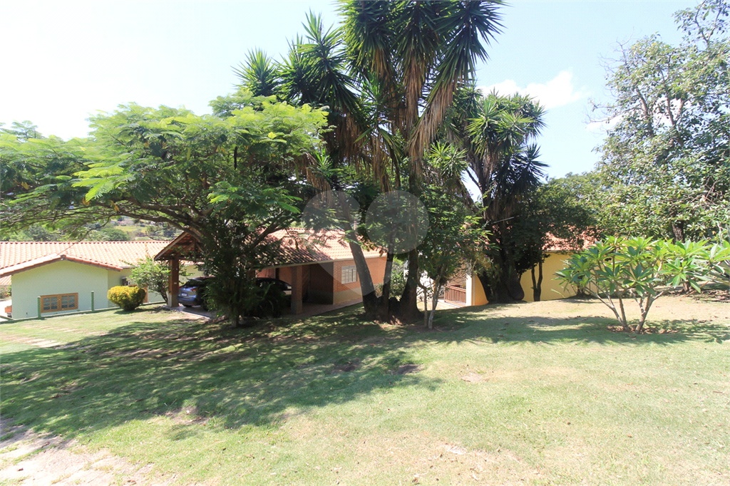 Sitio no bairro de Guaripocaba, em Bragança Paulista - SP
