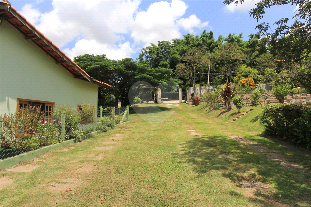 Sitio no bairro de Guaripocaba, em Bragança Paulista - SP