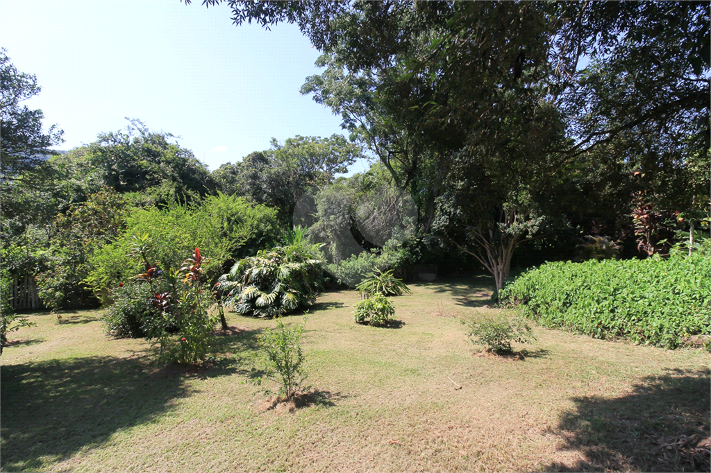 Sitio no bairro de Guaripocaba, em Bragança Paulista - SP