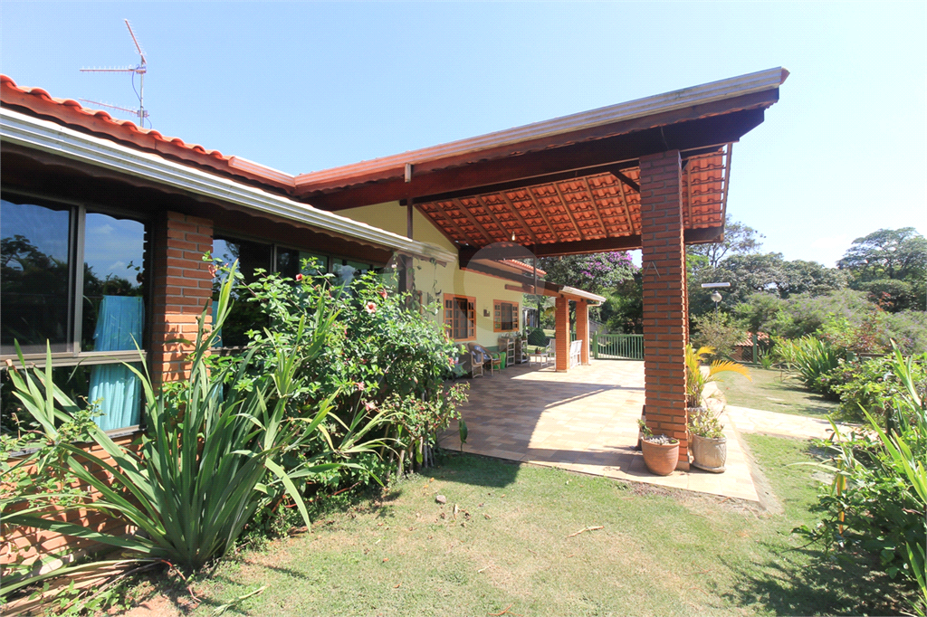 Sitio no bairro de Guaripocaba, em Bragança Paulista - SP