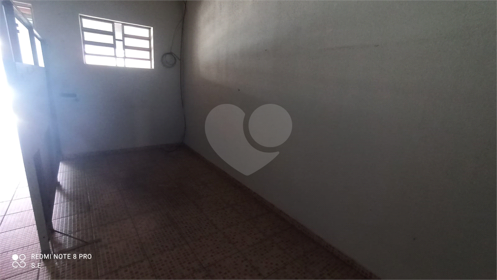 Prédio comercial em Santana