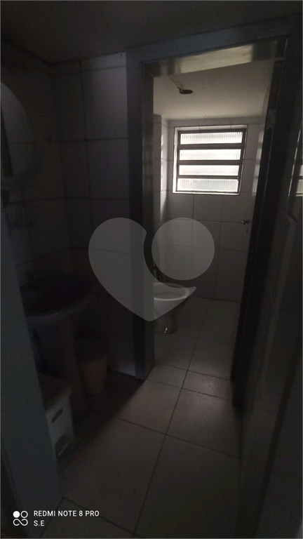 Prédio comercial em Santana