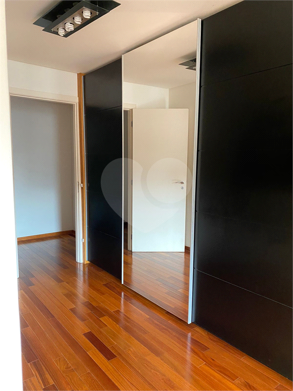 Casa de Condomínio à venda com 4 quartos, 350m² - Foto 19