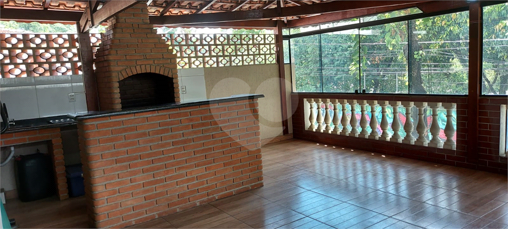 LINDO SOBRADO COM ÁREA GOURMET E FINO ACABAMENTO