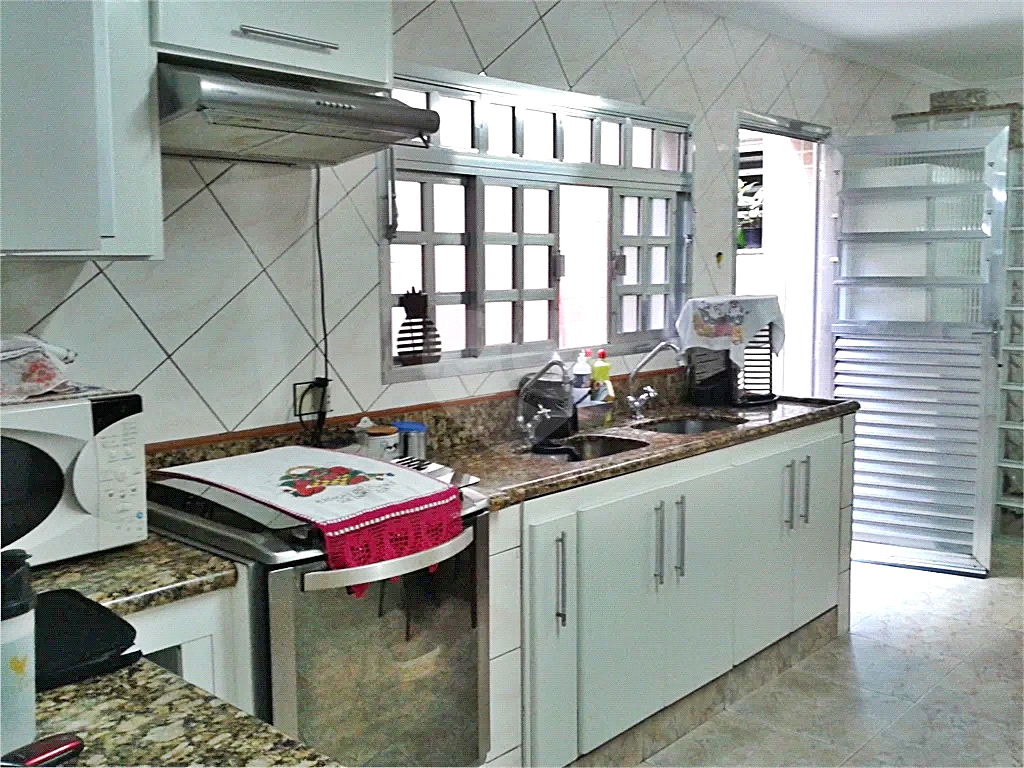 Sobrado à venda com 2 quartos, 70m² - Foto 3