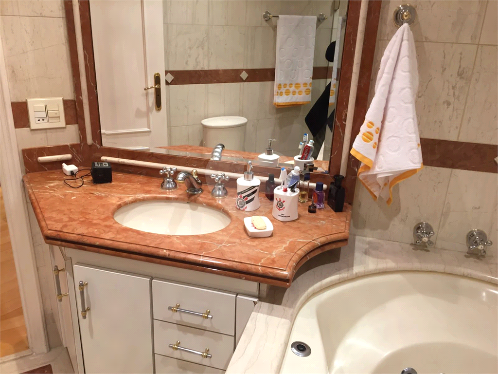 Apartamento alto de Santana, 3 dormitórios, 2 suítes, 4 vagas