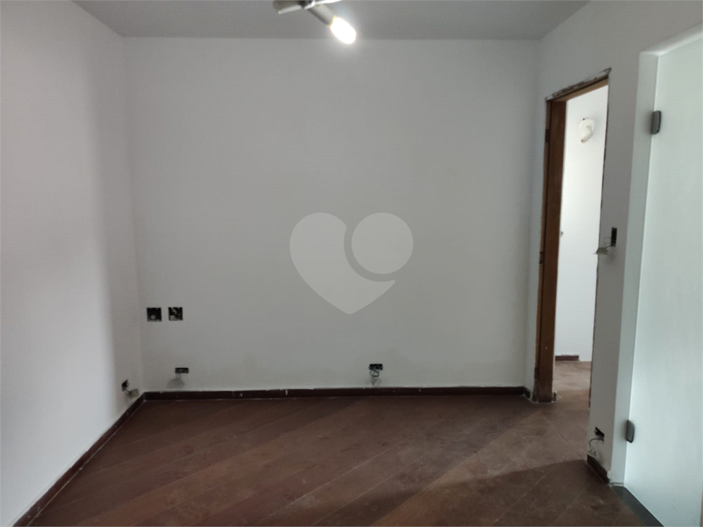 Sobrado à venda com 3 quartos, 180m² - Foto 4