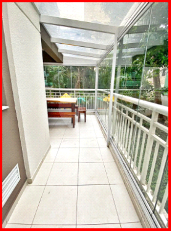 APARTAMENTO em SANTANA