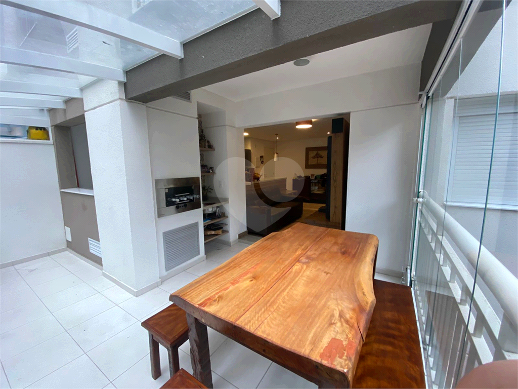 APARTAMENTO em SANTANA