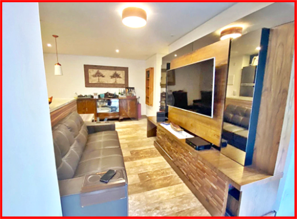 APARTAMENTO em SANTANA