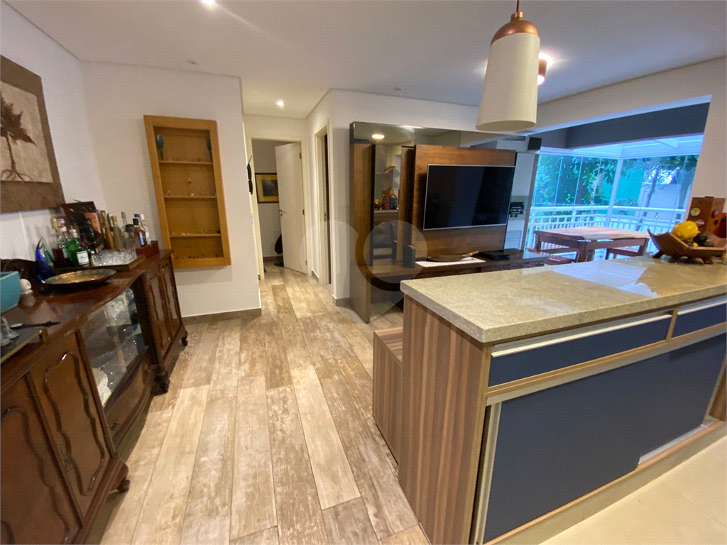 APARTAMENTO em SANTANA