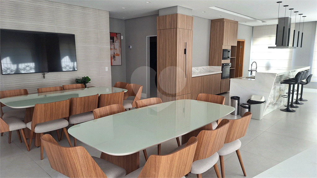 Para quem procura exclusividade, no condomínio mais charmoso de Perdizes. Condomínio Burgos do Sumaré, Praça Irmãos Karmann, Apartamento com 3 dormitórios, sendo 2 suítes, todos com sacada, 2  vagas de garagem,
