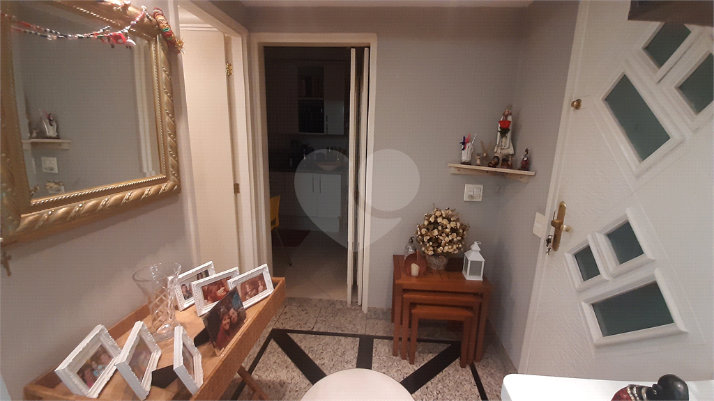 Apartamento à venda Perdizes, a 80 m da Avenida Sumaré, com 3 dormitórios, (2 suítes), ar condicionado, 2 vagas 