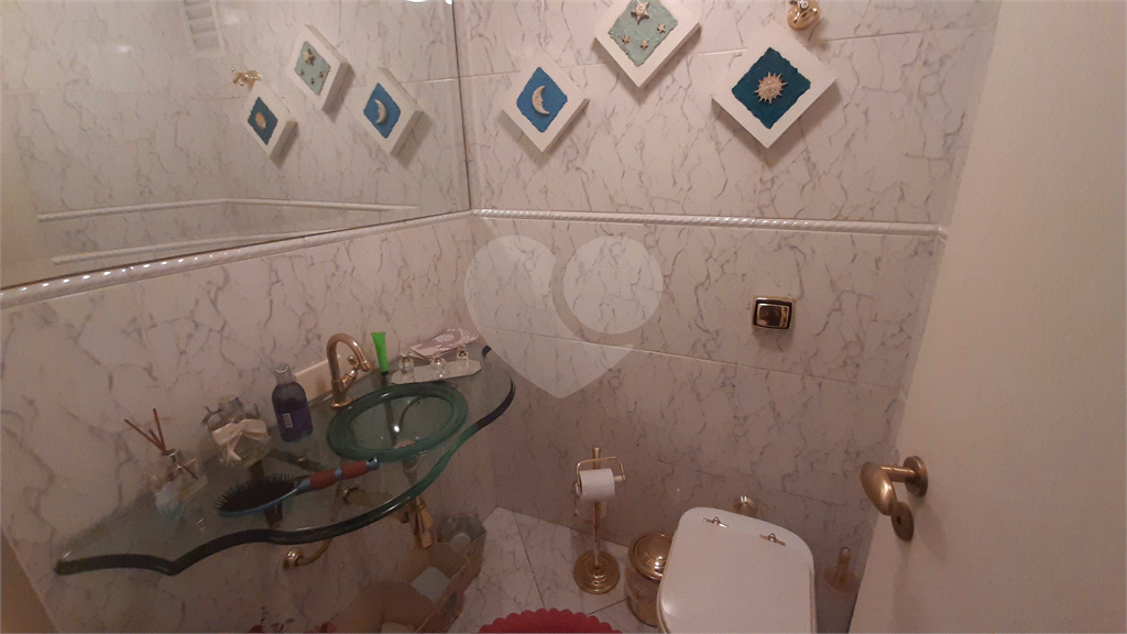 Apartamento à venda Perdizes, a 80 m da Avenida Sumaré, com 3 dormitórios, (2 suítes), ar condicionado, 2 vagas 