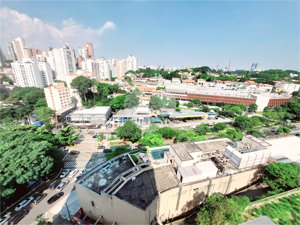 Apartamento à venda Perdizes, a 80 m da Avenida Sumaré, com 3 dormitórios, (2 suítes), ar condicionado, 2 vagas 