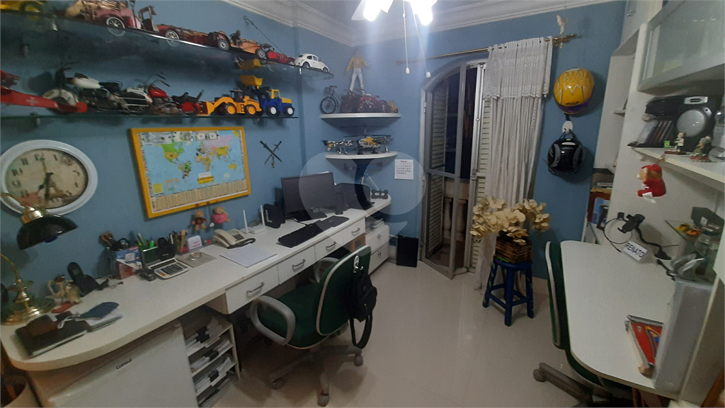 Apartamento à venda Perdizes, a 80 m da Avenida Sumaré, com 3 dormitórios, (2 suítes), ar condicionado, 2 vagas 