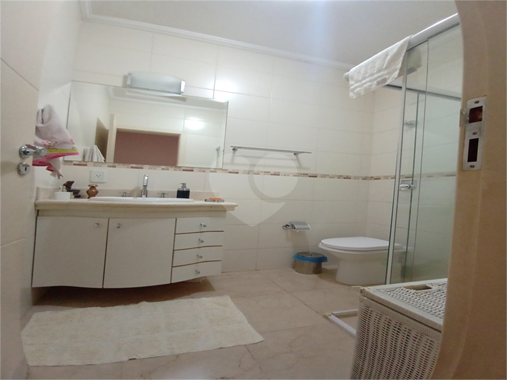 Casa à venda e aluguel com 3 quartos, 239m² - Foto 13