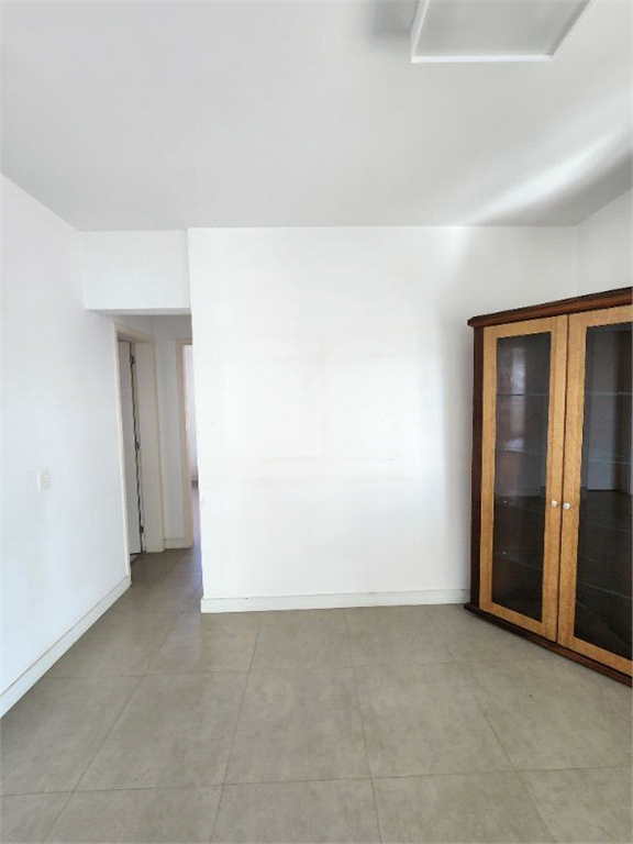 Apartamento para locação, todo mobiliado, localização excelente em Pinheiros