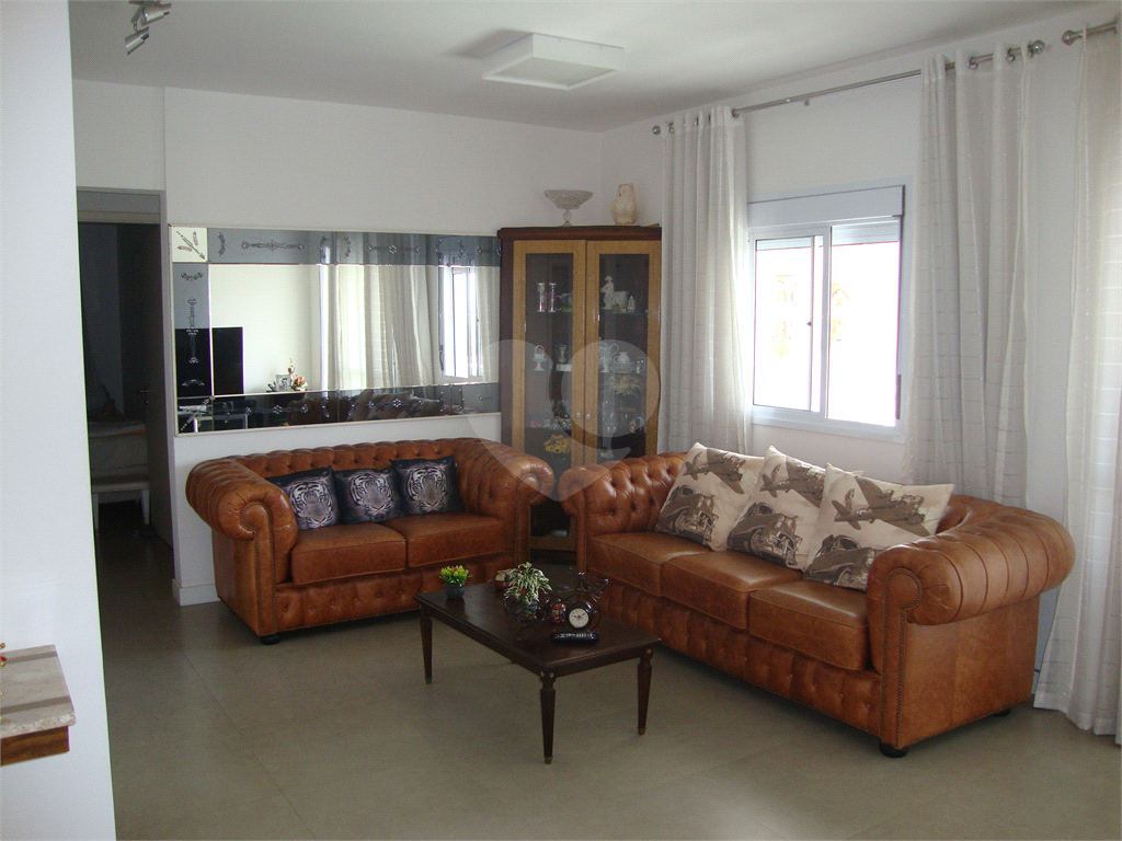 Apartamento para locação, todo mobiliado, localização excelente em Pinheiros