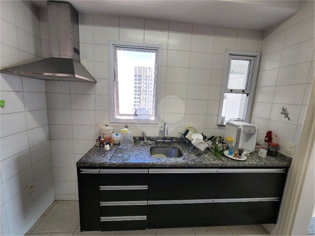 Apartamento para locação, todo mobiliado, localização excelente em Pinheiros