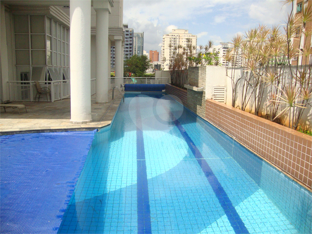 Apartamento para locação, todo mobiliado, localização excelente em Pinheiros