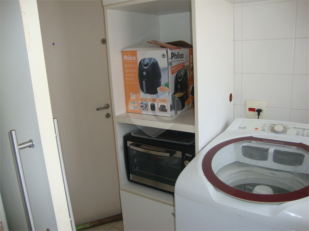 Apartamento para locação, todo mobiliado, localização excelente em Pinheiros