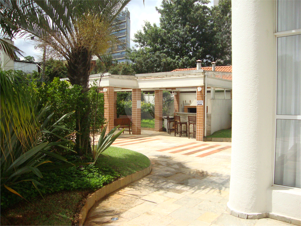 Apartamento para locação, todo mobiliado, localização excelente em Pinheiros