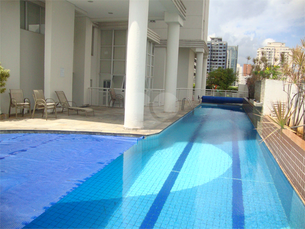 Apartamento para locação, todo mobiliado, localização excelente em Pinheiros