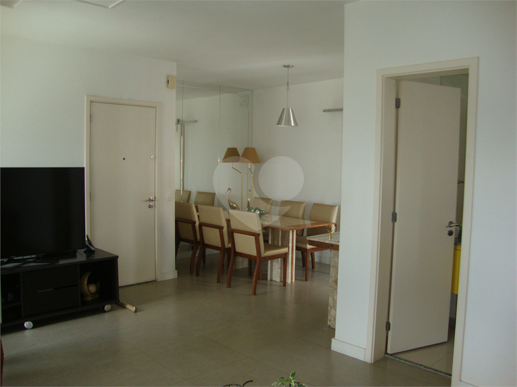 Apartamento para locação, todo mobiliado, localização excelente em Pinheiros