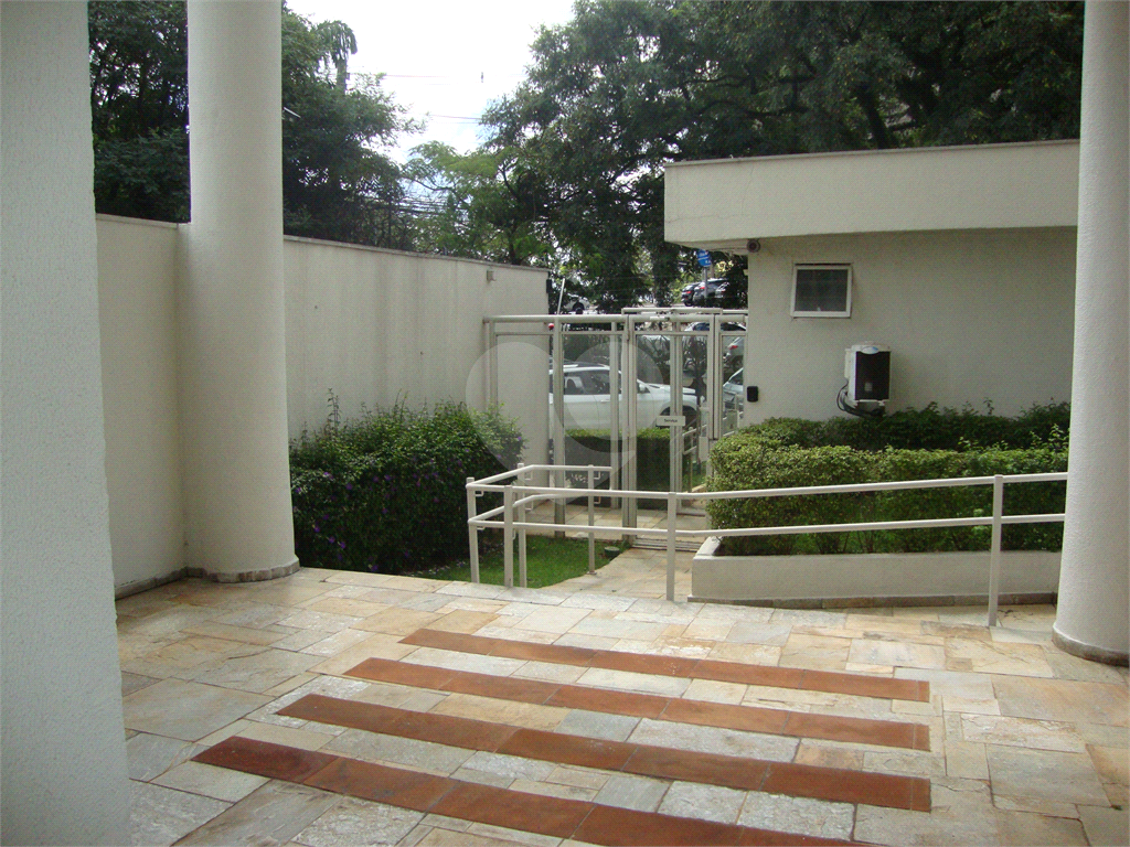 Apartamento para locação, todo mobiliado, localização excelente em Pinheiros