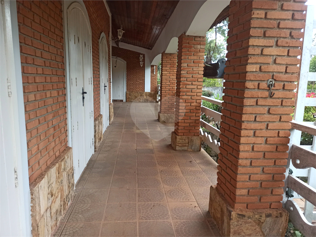 Casa à venda com 4 quartos, 350m² - Foto 3