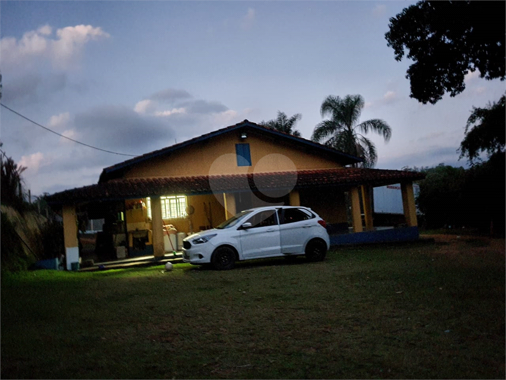 Fazenda à venda com 4 quartos, 120m² - Foto 2