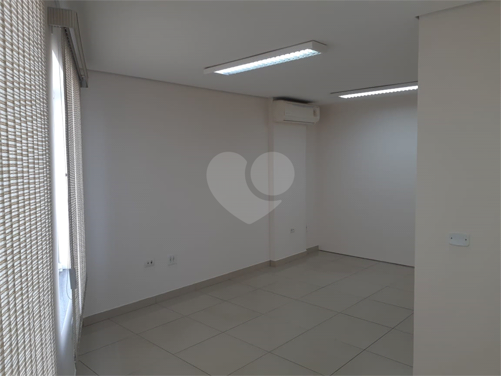 Prédio Inteiro à venda, 300m² - Foto 18